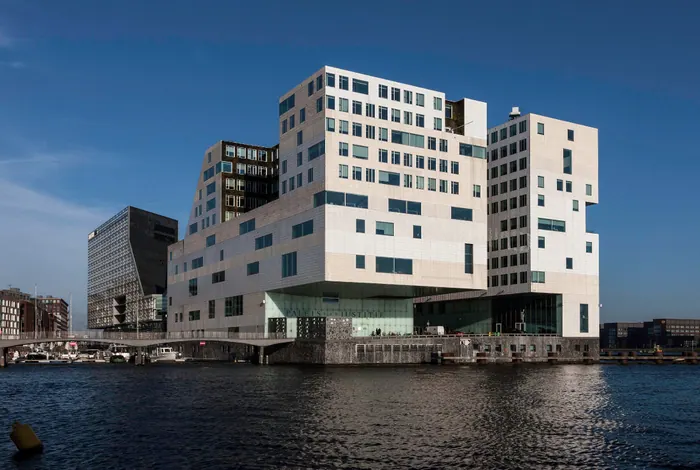 Paleis van Justitie — architectuurfotografie door Isabel Nabuurs
